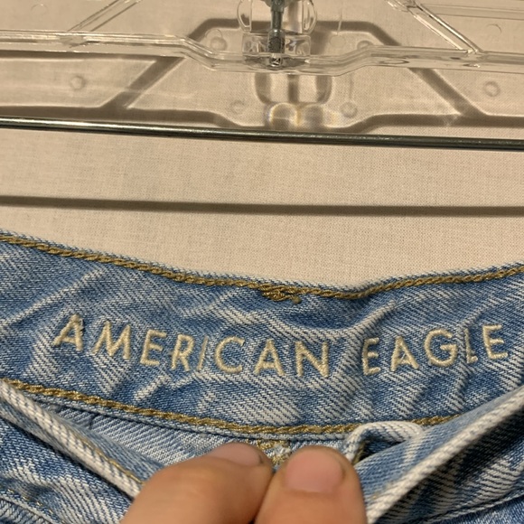 American Eagle Distressed Mom Jeans - Picture 4 of 8